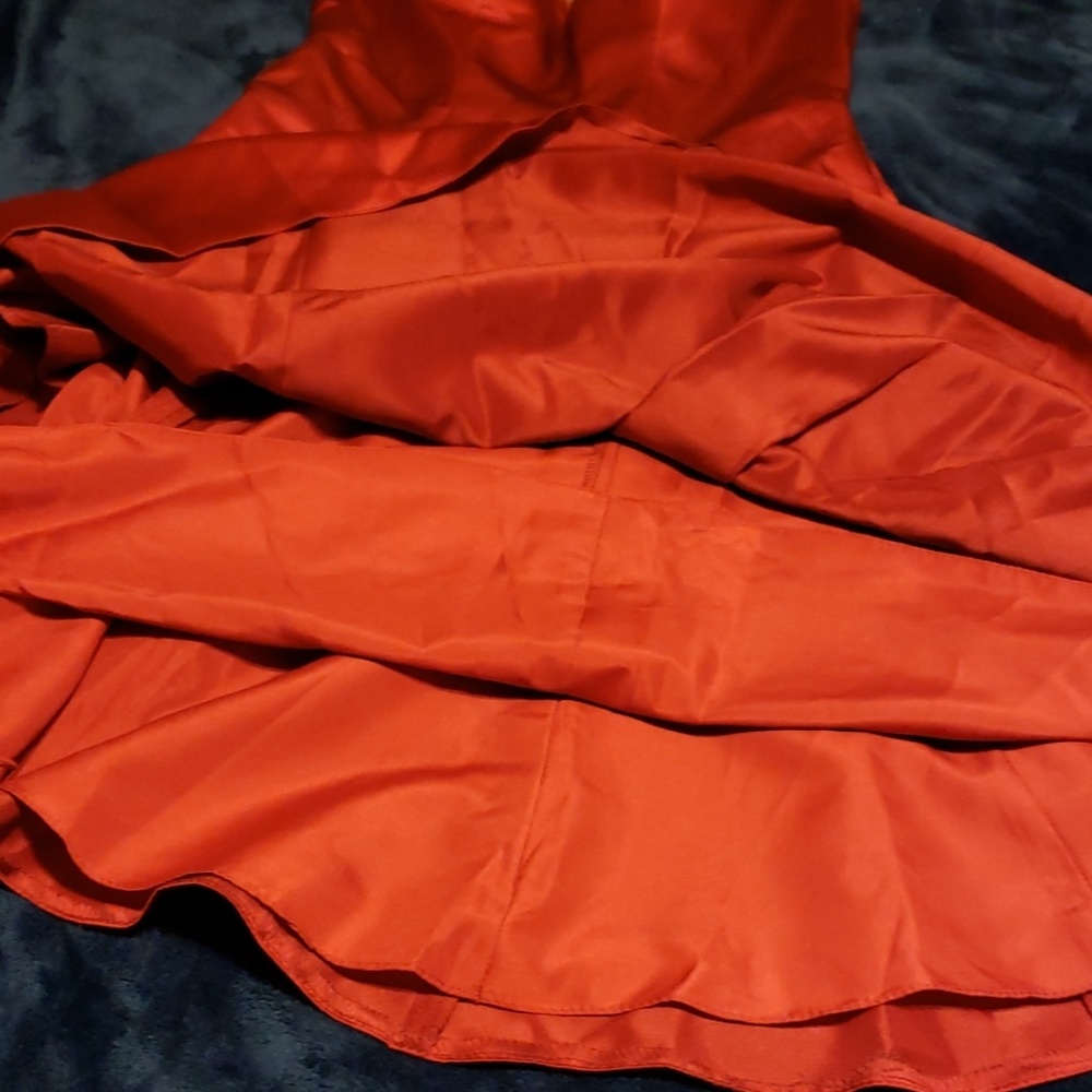 Formal Dress - Picture 4 of 4